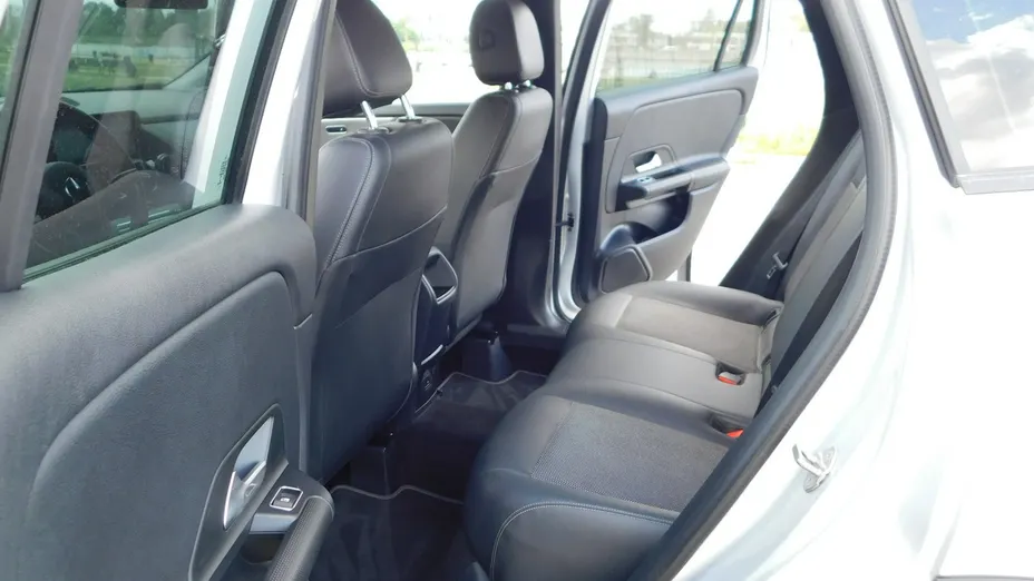 MERCEDES-BENZ GLA -