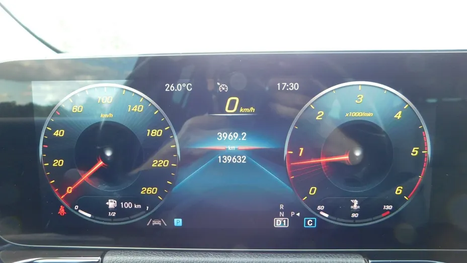 MERCEDES-BENZ GLA -