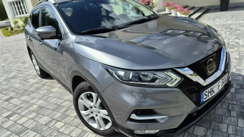 NISSAN Qashqai -