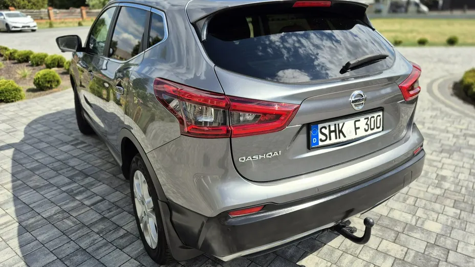 NISSAN Qashqai -