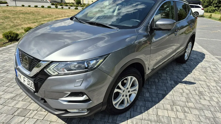 NISSAN Qashqai -