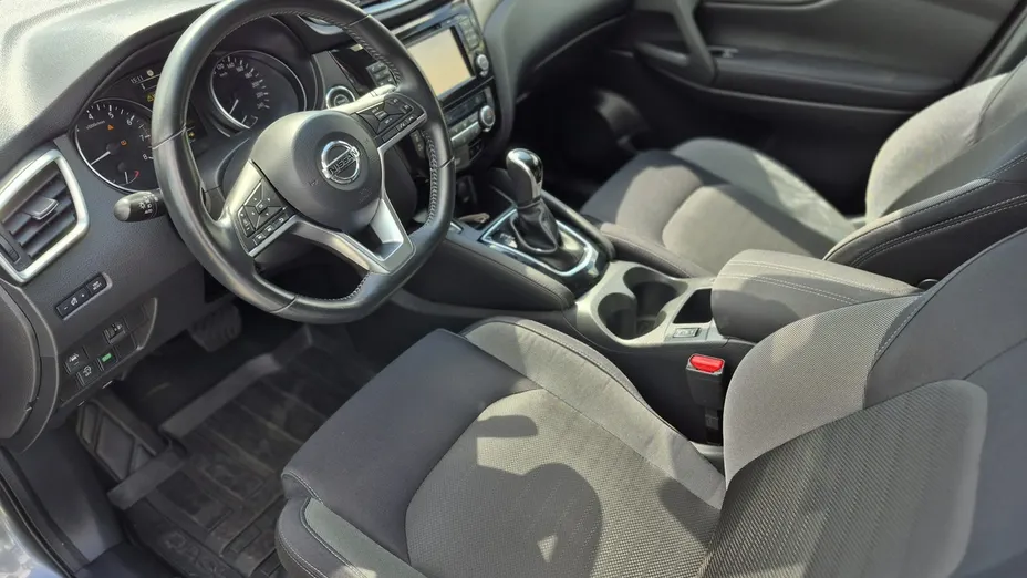 NISSAN Qashqai -