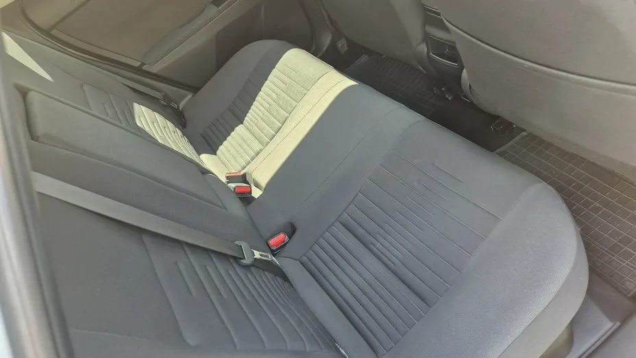 TOYOTA Auris -