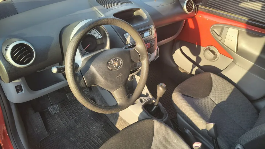 TOYOTA Aygo -