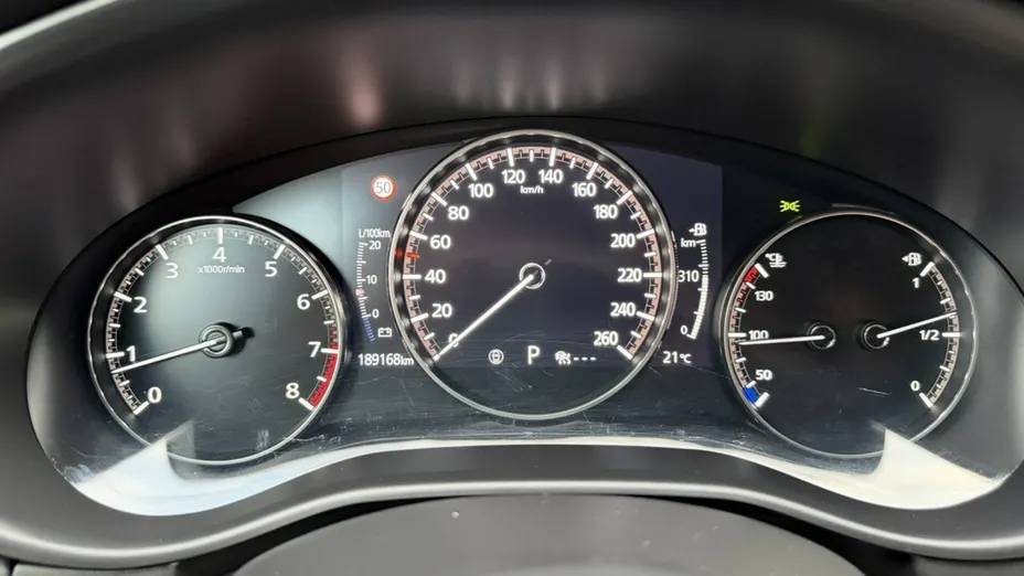 MAZDA 3 -
