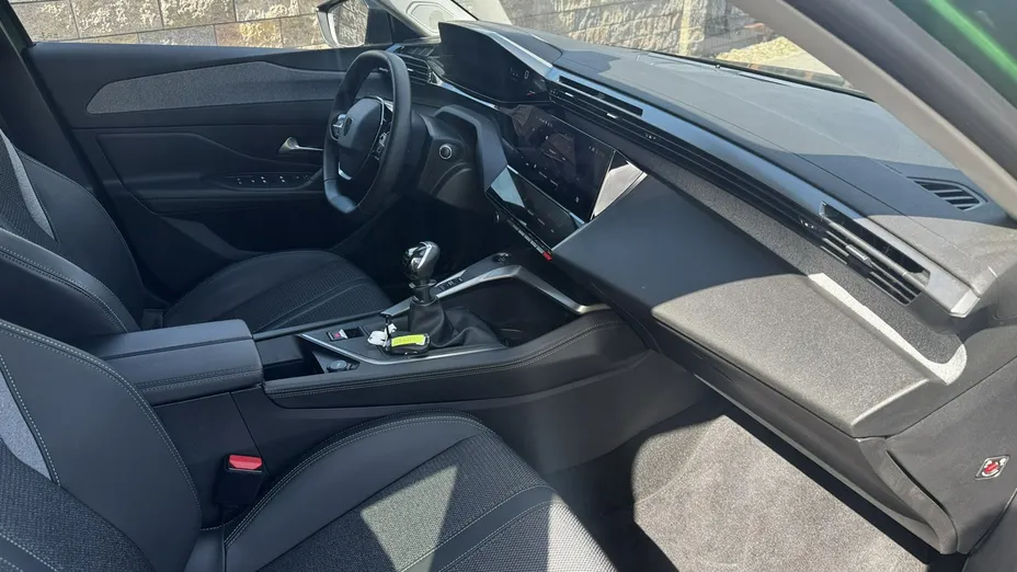 PEUGEOT 308 -
