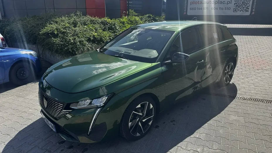 PEUGEOT 308 -