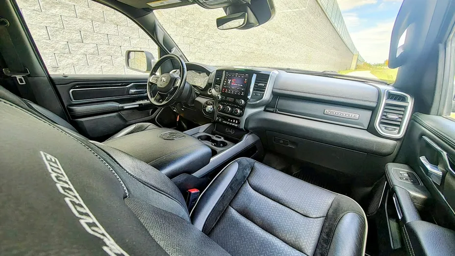 RAM 1500 -