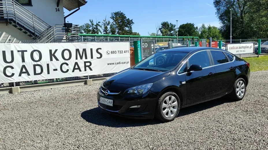 OPEL Astra -
