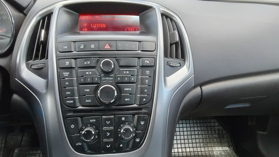 OPEL Astra -