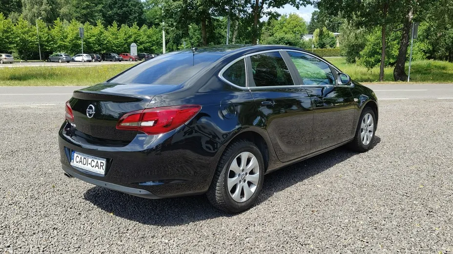 OPEL Astra -