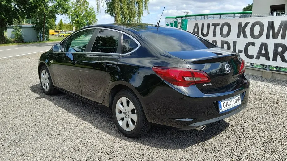 OPEL Astra -