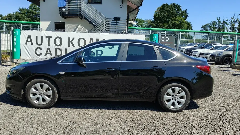 OPEL Astra -