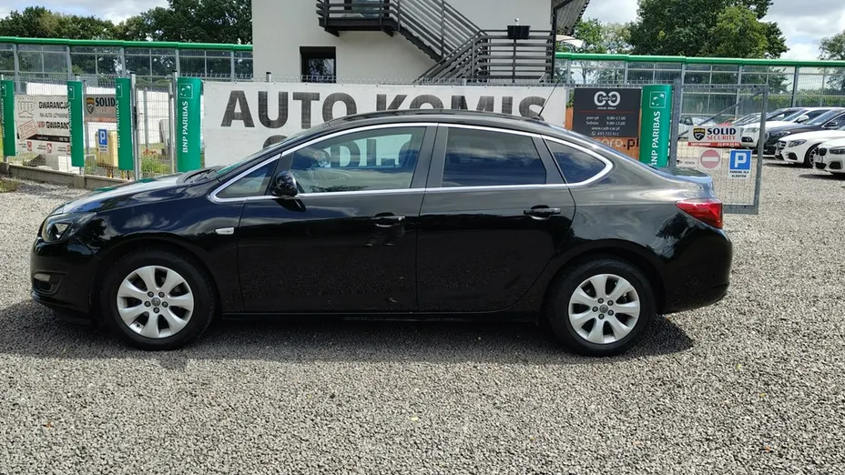 OPEL Astra -