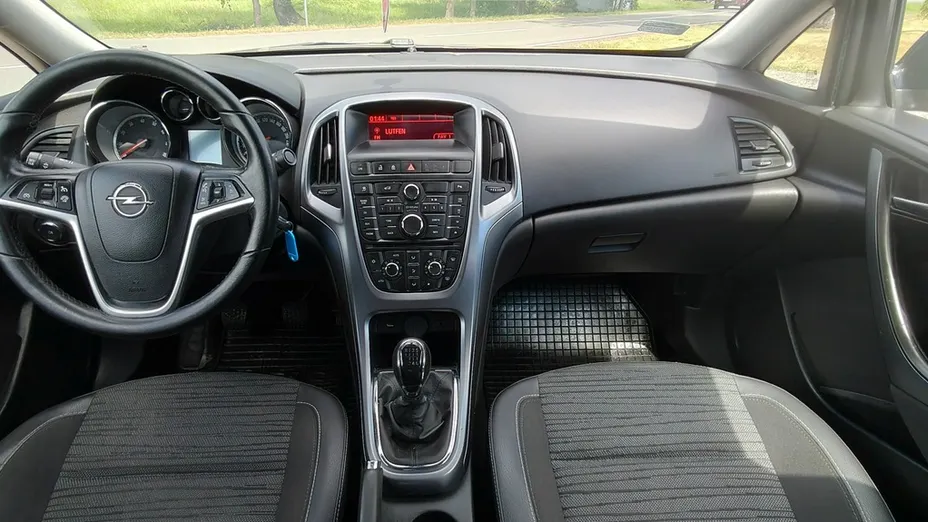 OPEL Astra -