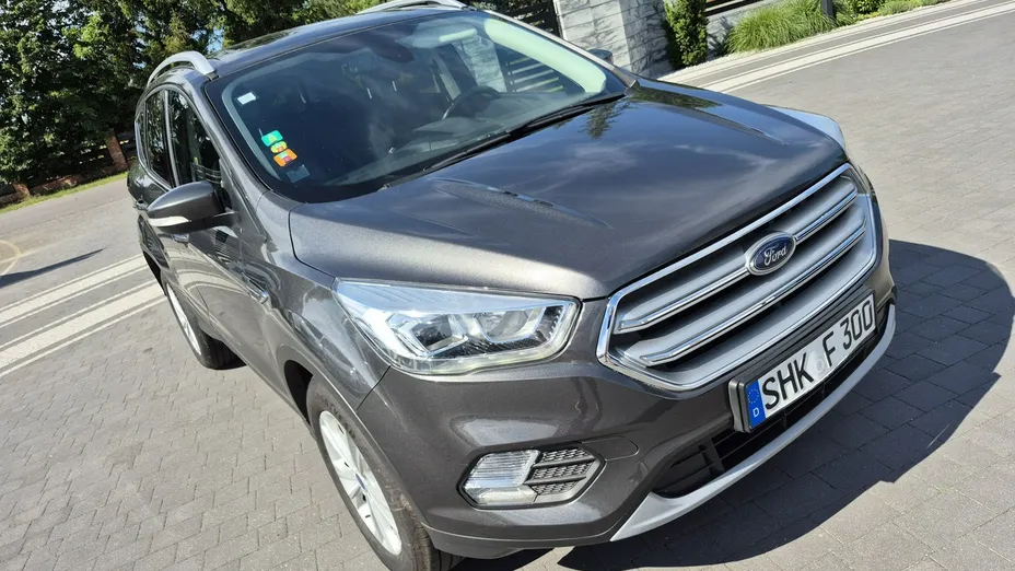 FORD Kuga -