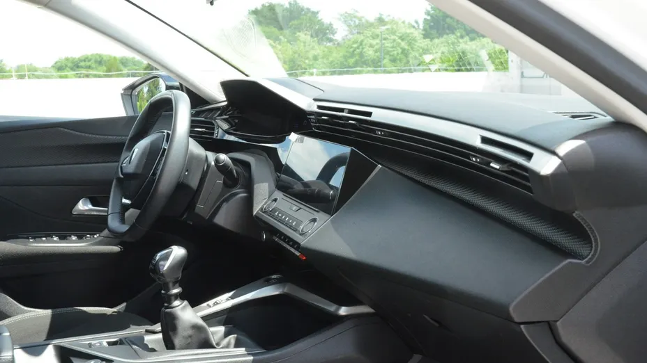 PEUGEOT 308 -