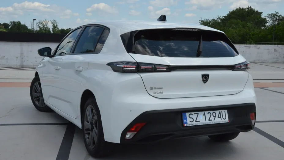 PEUGEOT 308 -
