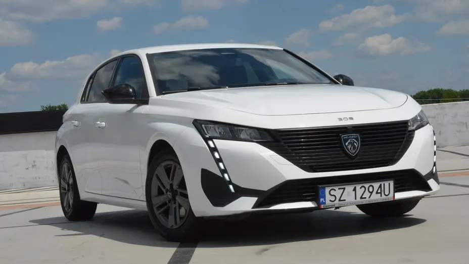 PEUGEOT 308 -