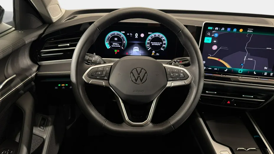VOLKSWAGEN Passat -