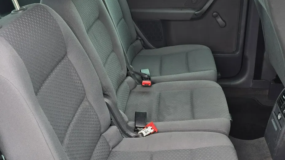 VOLKSWAGEN Touran -