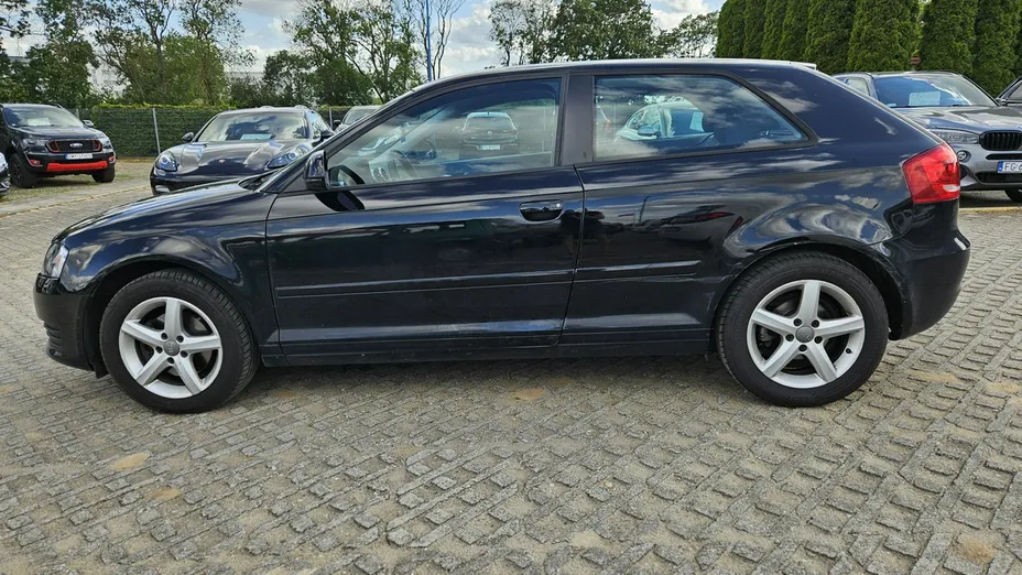 AUDI A3 -