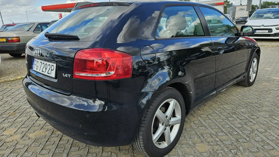 AUDI A3 -