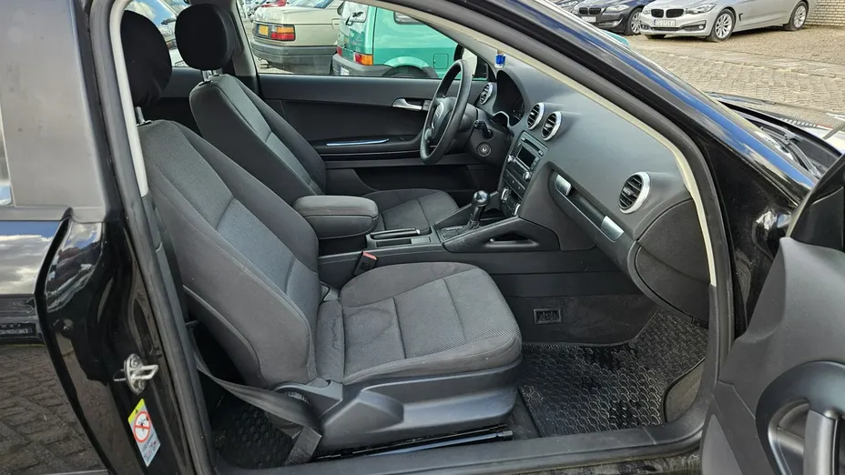 AUDI A3 -