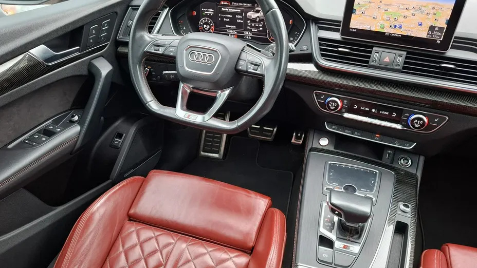 AUDI SQ5 -