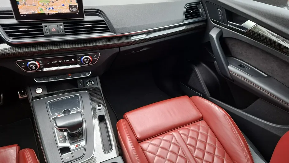 AUDI SQ5 -