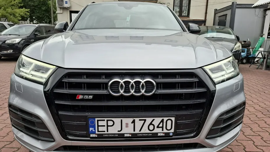 AUDI SQ5 -