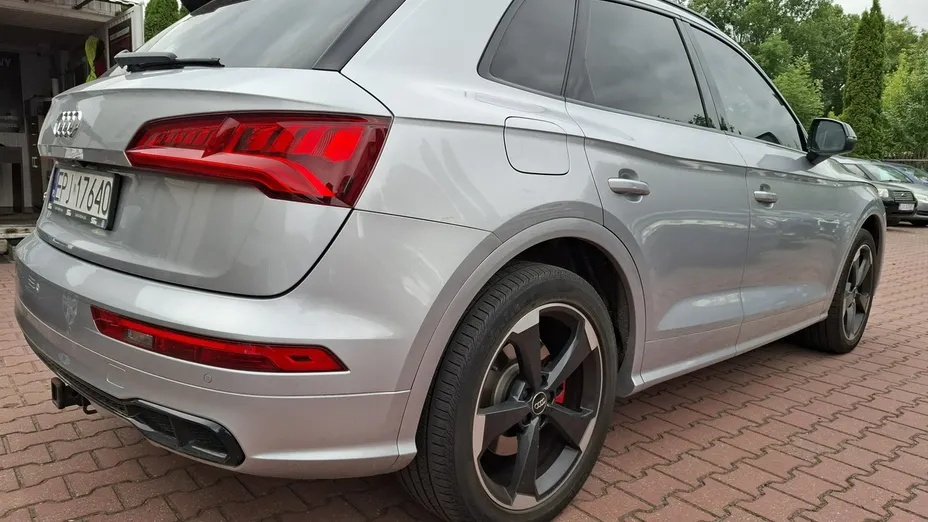 AUDI SQ5 -