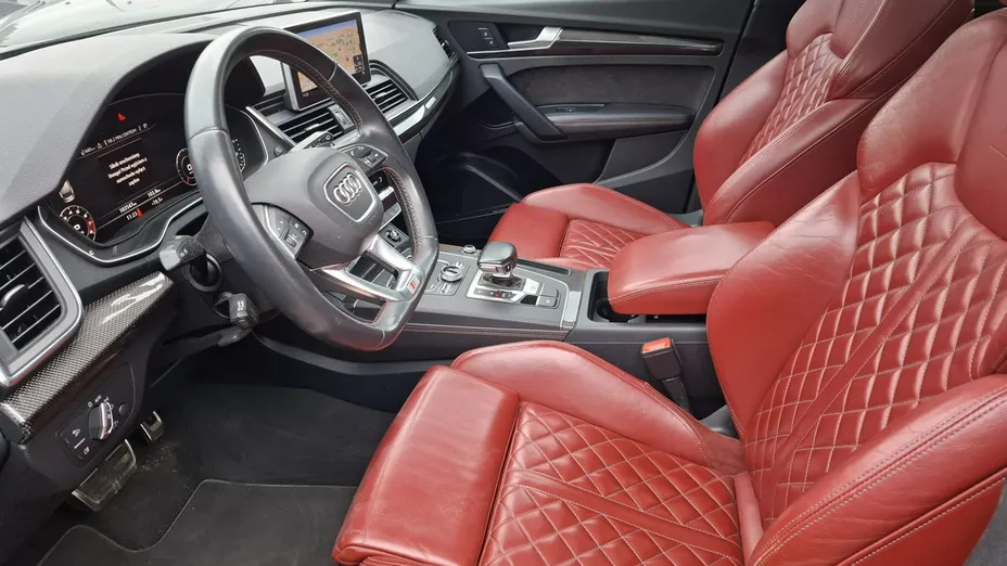 AUDI SQ5 -