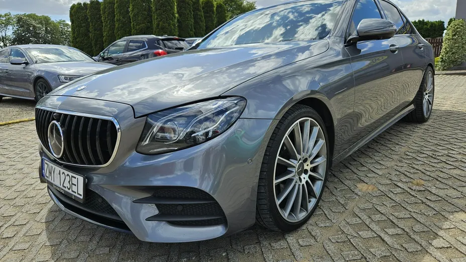 MERCEDES-BENZ E Klasa -