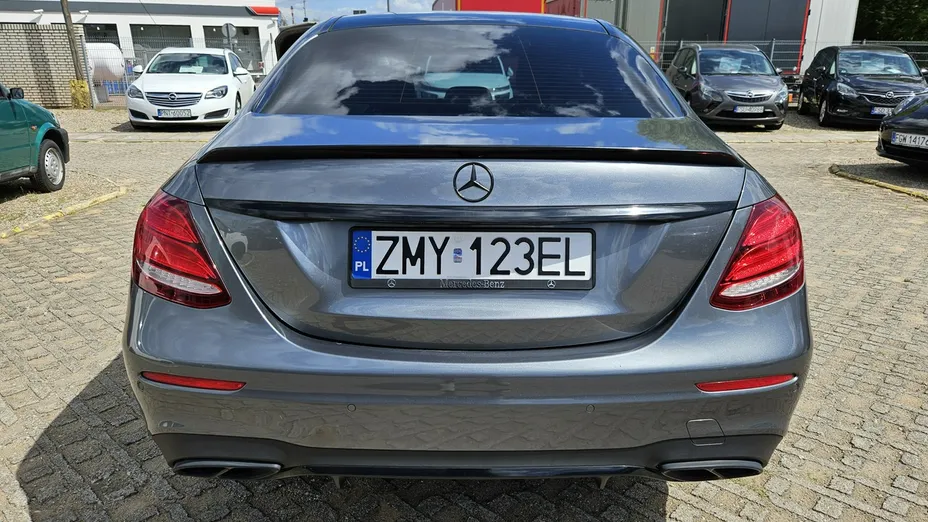 MERCEDES-BENZ E Klasa -