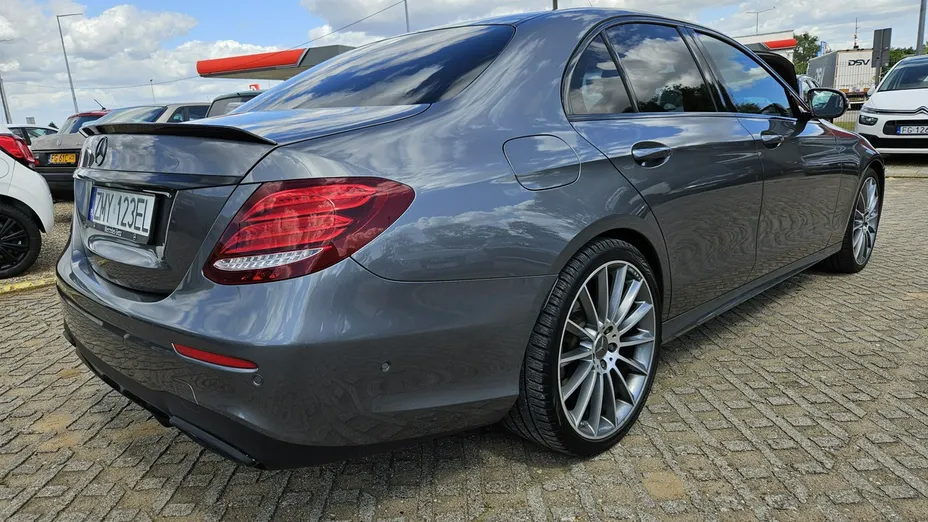 MERCEDES-BENZ E Klasa -