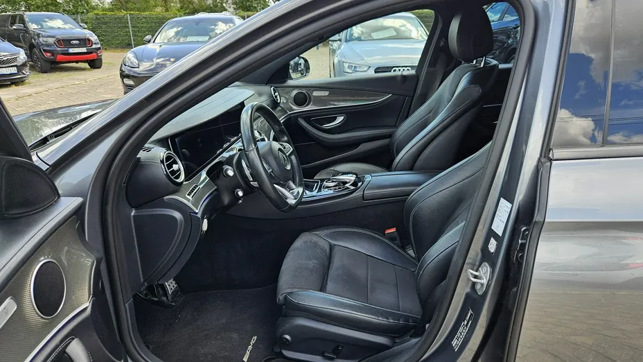MERCEDES-BENZ E Klasa -