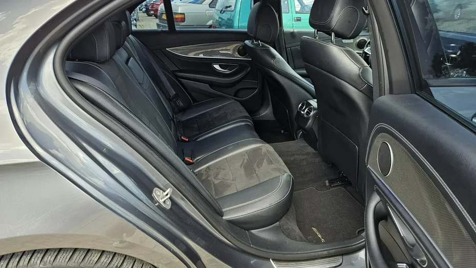 MERCEDES-BENZ E Klasa -