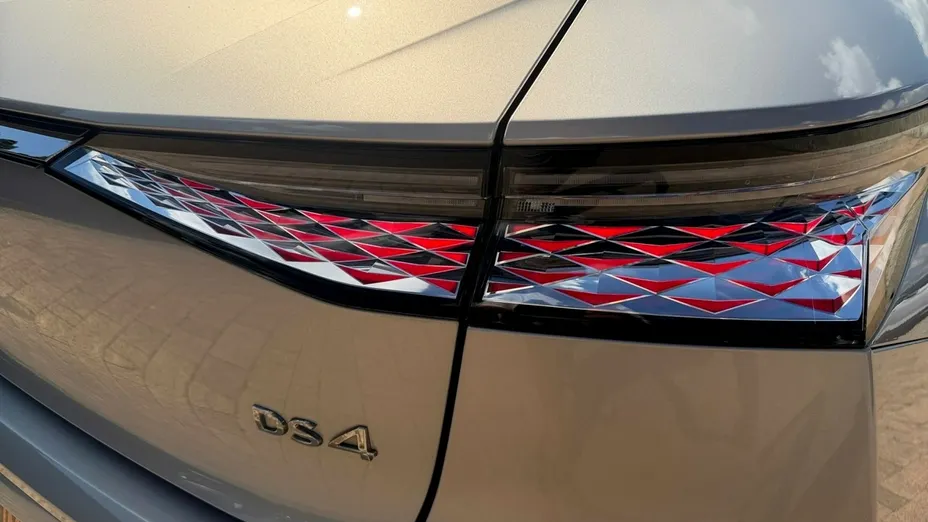 DS DS4 -