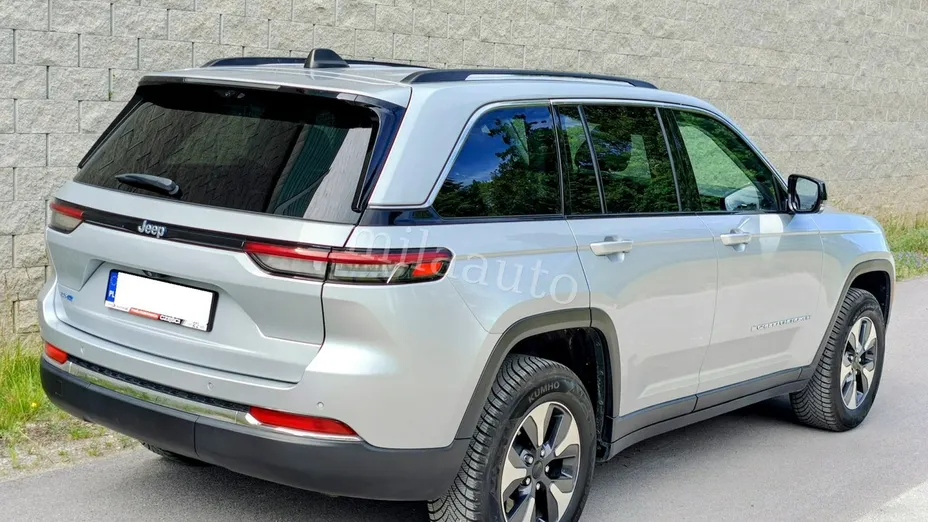 JEEP Grand Cherokee -