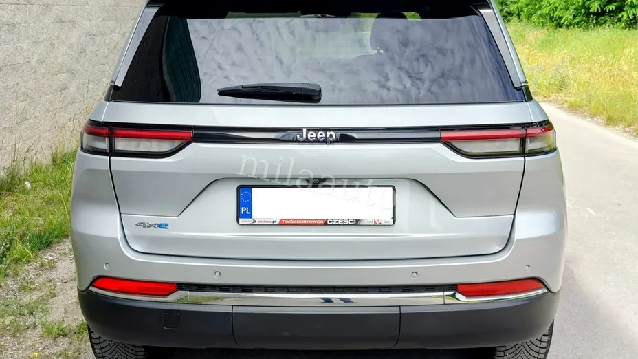JEEP Grand Cherokee -