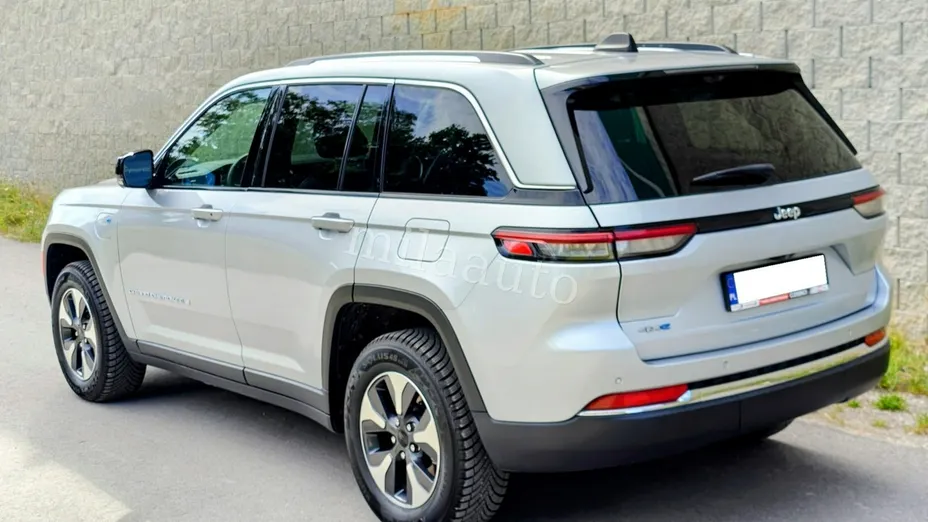 JEEP Grand Cherokee -