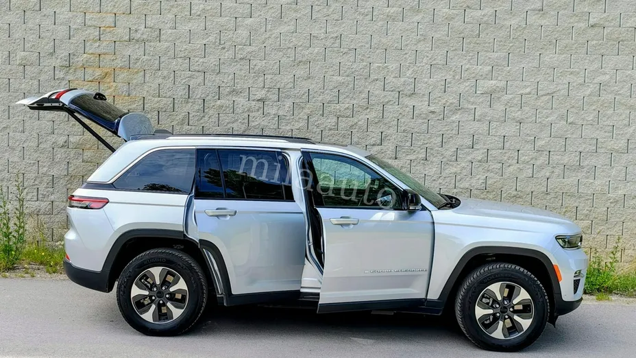 JEEP Grand Cherokee -