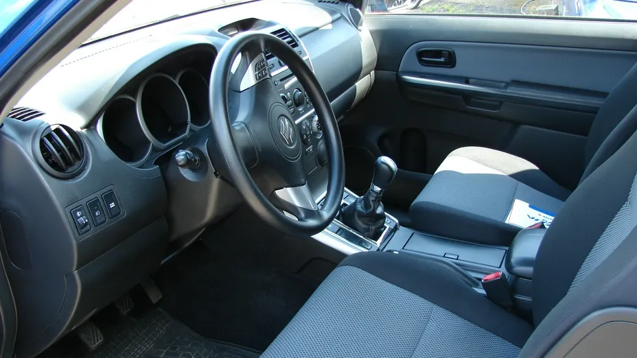 SUZUKI Grand Vitara -