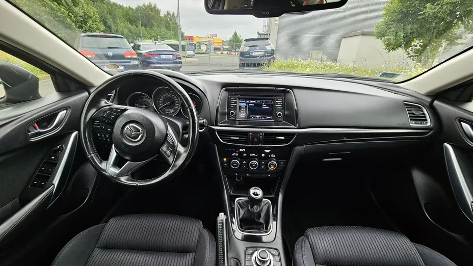 MAZDA 6 -
