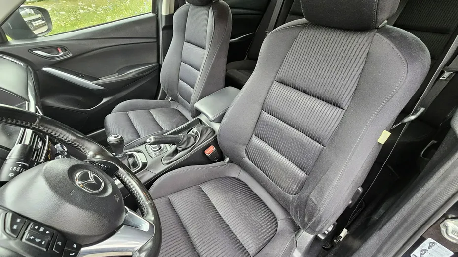 MAZDA 6 -
