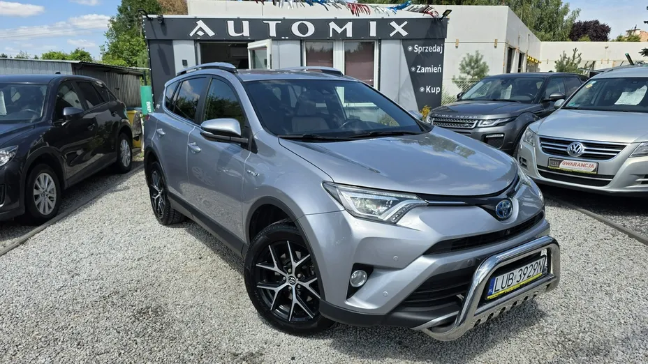 TOYOTA RAV4 -