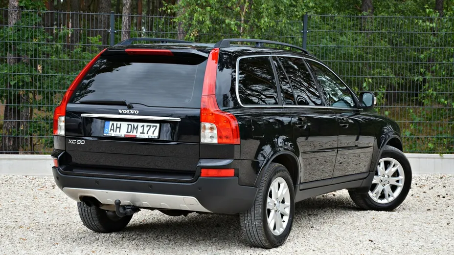 VOLVO XC90 -