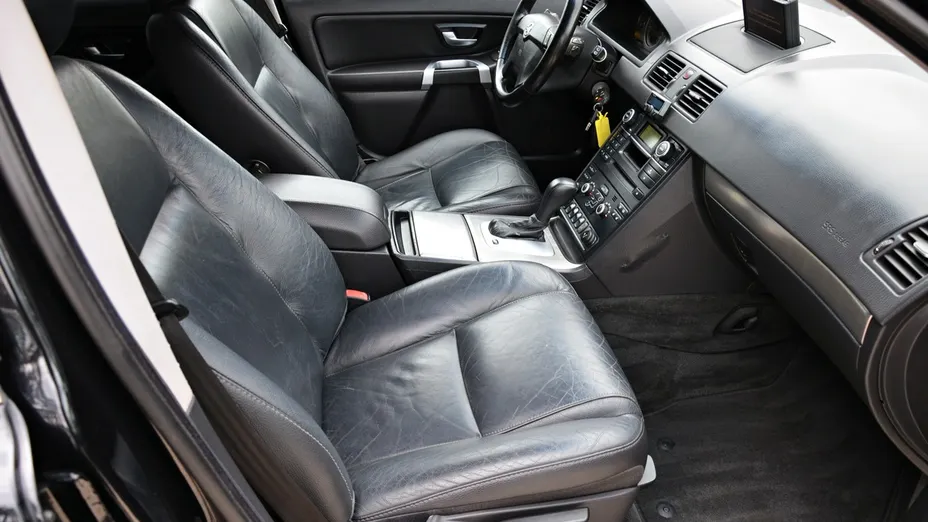 VOLVO XC90 -