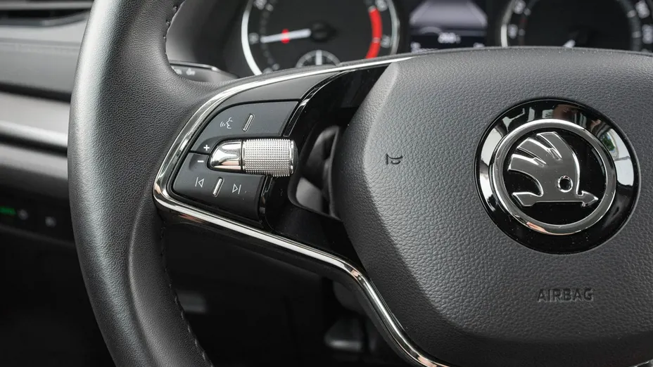 SKODA Octavia -